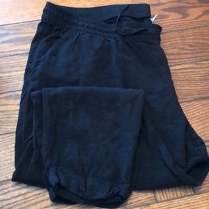 Black old navy comfy pants Capri